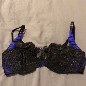 VS unlined push up bra.